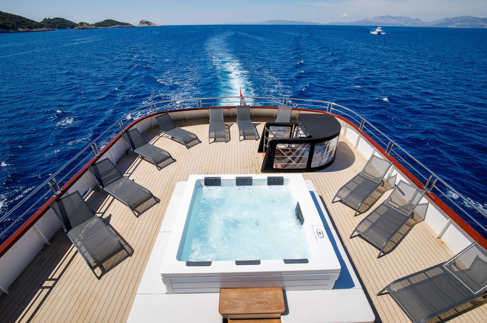 Serene 6 Hot Tub Installed on Cruise Ship Deck