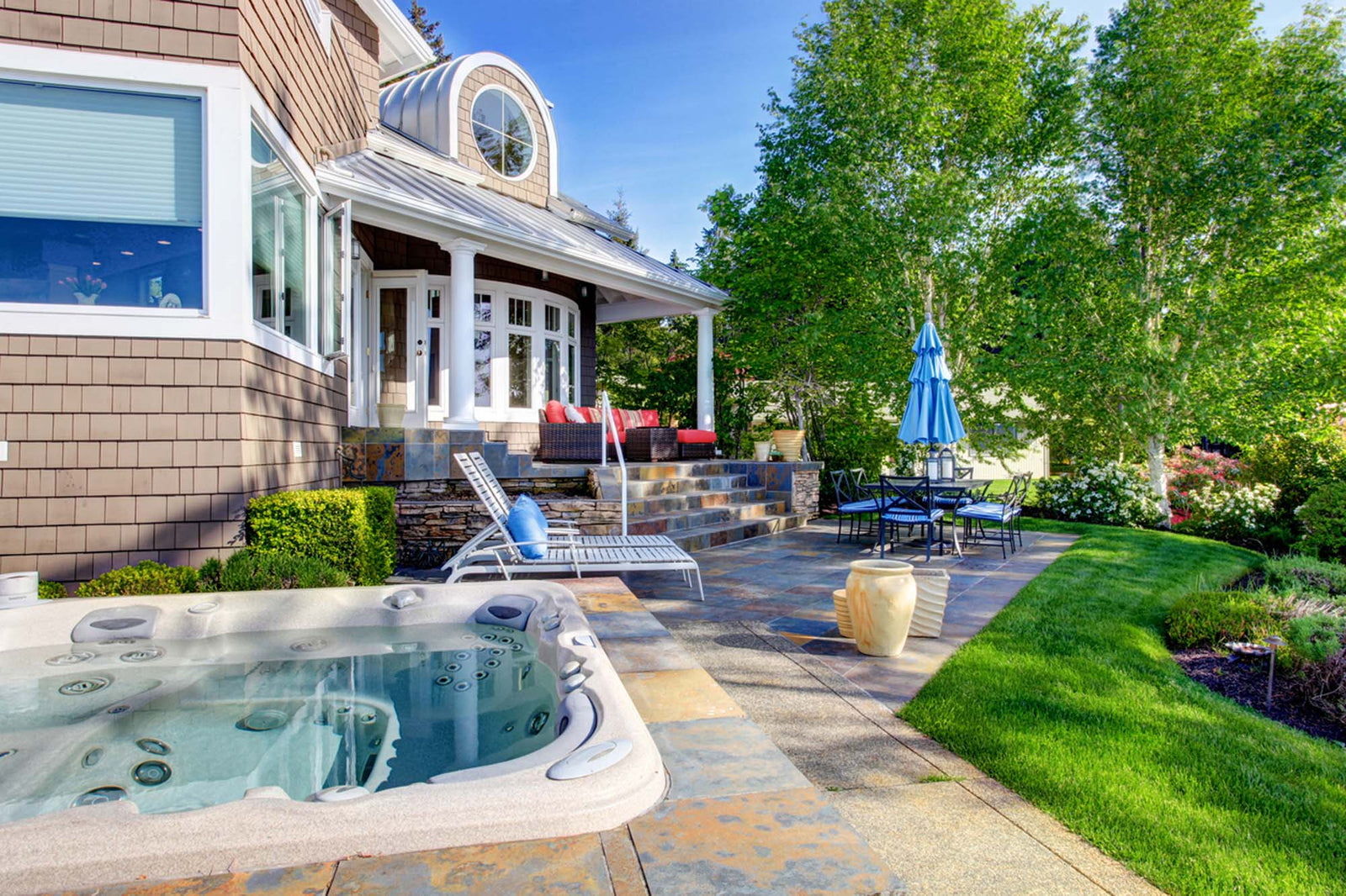Enjoy Your Hot Tub Year-Round in Texas — Even in the Summer Heat