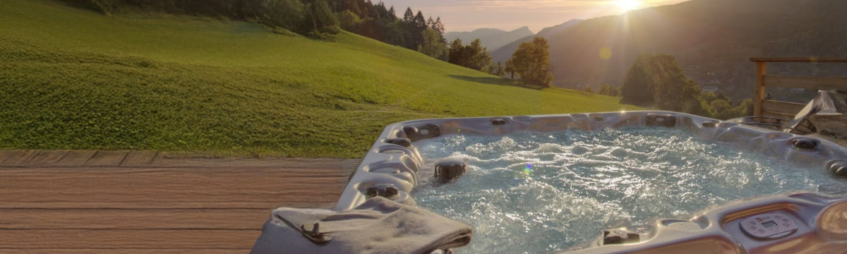 3-5 Person Hot Tubs at Fonteyn Houston